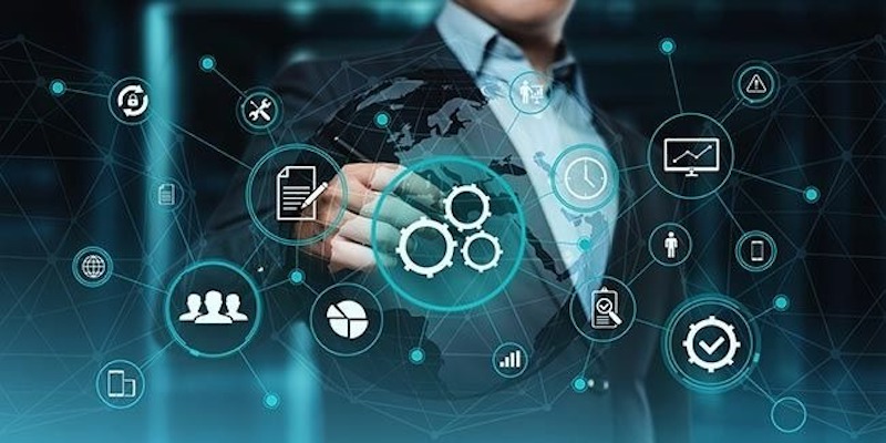 Multi-tenant lending platform architecture with isolated environments for each lender